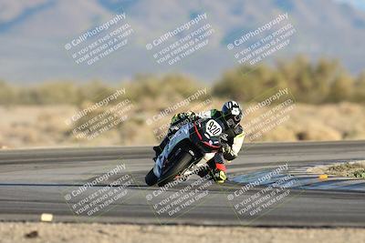 media/Dec-07-2025-CVMA (Sun) [[3e7d2de5dc]]/Race 18-Formula Twins-Formula 40 UL/